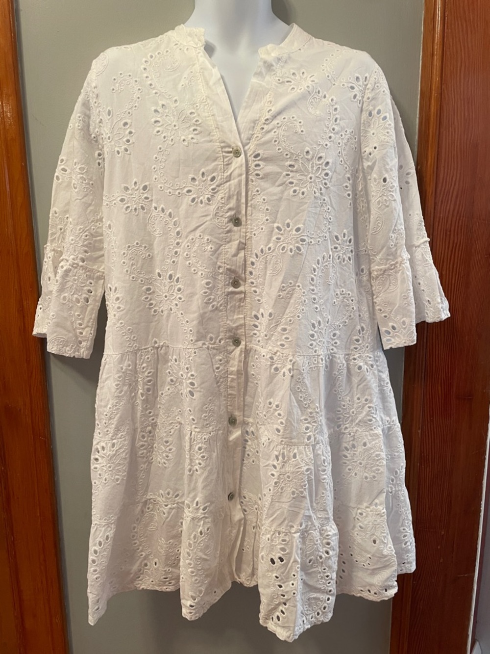 ⭐️NWT VALENTINA NALDI White Eyelet Button-Front Flutter Sleeve A-Line Dress